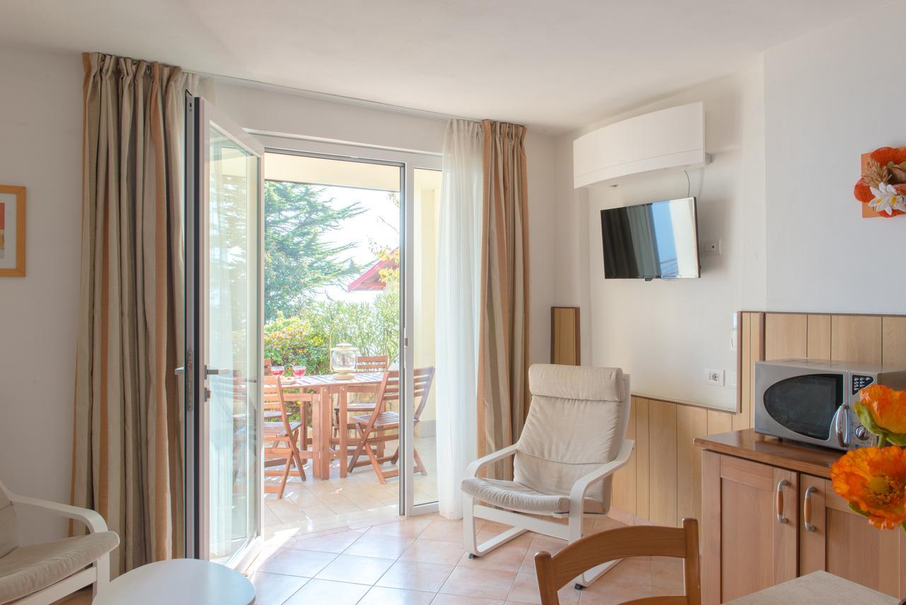 Village Hotel Lucia Tremosine Экстерьер фото